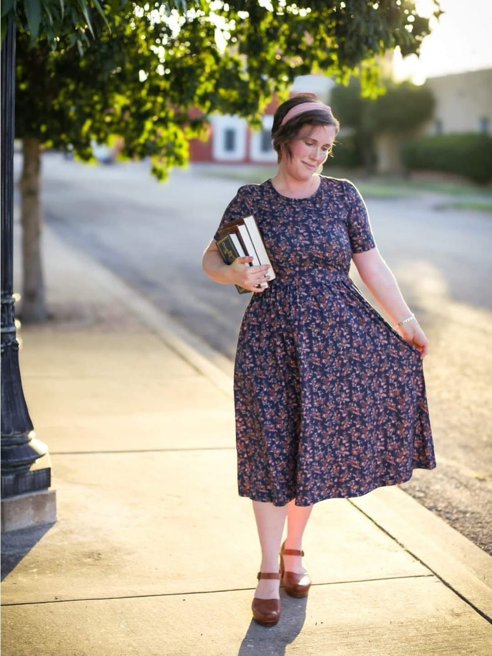 Navy Floral Midi Dress with Short Sleeves and Gathered Waist